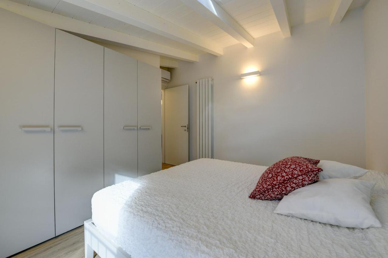Maison Bellini Number 3 Toscolano Maderno Bagian luar foto