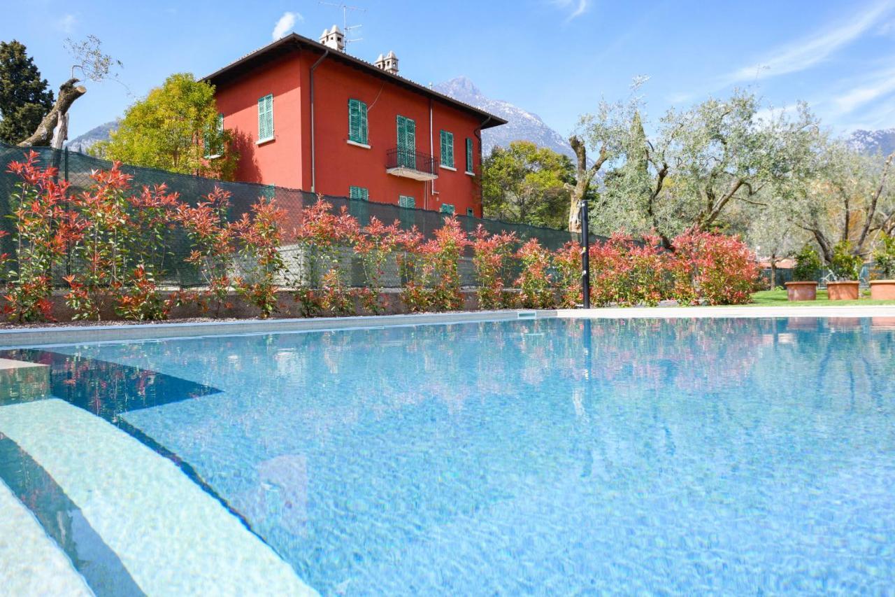 Maison Bellini Number 3 Toscolano Maderno Bagian luar foto