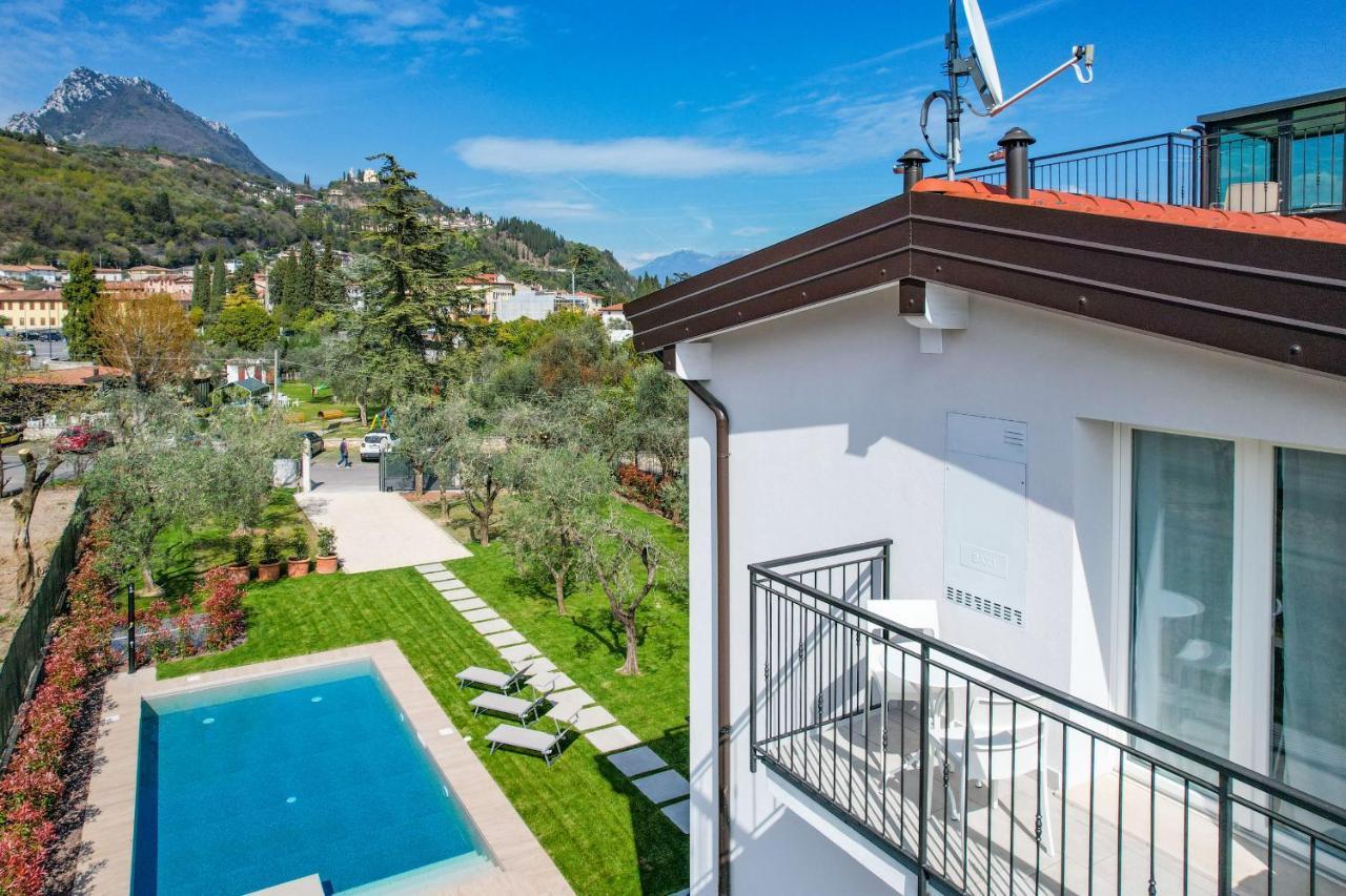 Maison Bellini Number 3 Toscolano Maderno Bagian luar foto